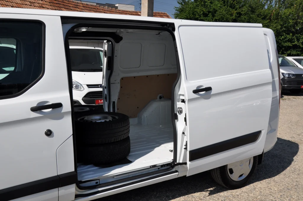 Ford Transit Custom L2H1 Van AUT - 2020 - Levis Automobile