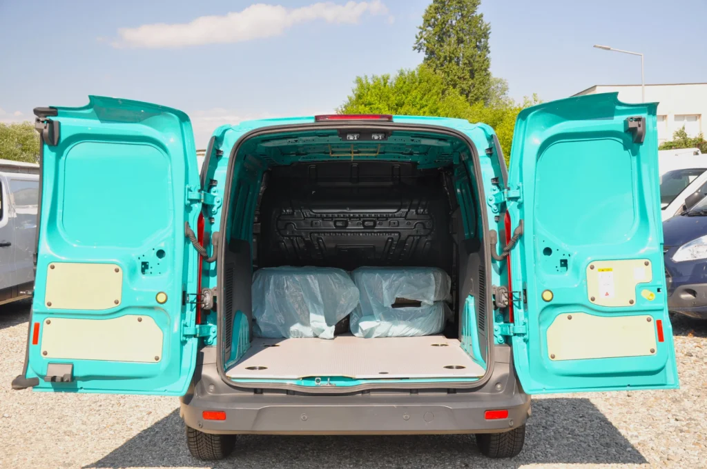 Ford Transit Connect L2H1 Furgon - 2017 - Levis Automobile