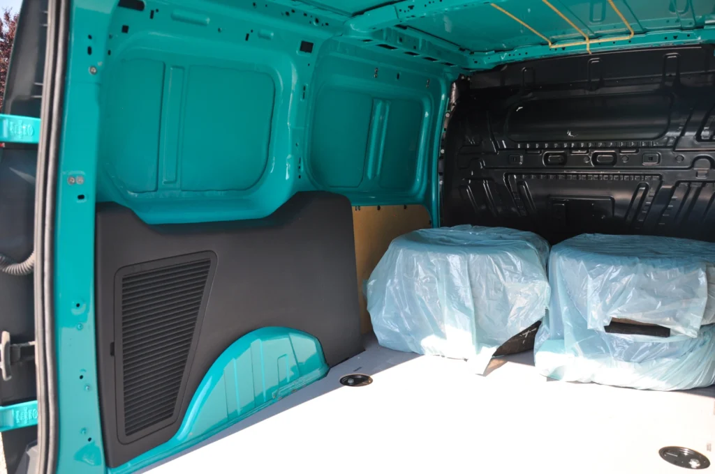 Ford Transit Connect L2H1 Furgon - 2017 - Levis Automobile