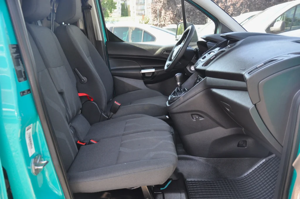 Ford Transit Connect L2H1 Furgon - 2017 - Levis Automobile
