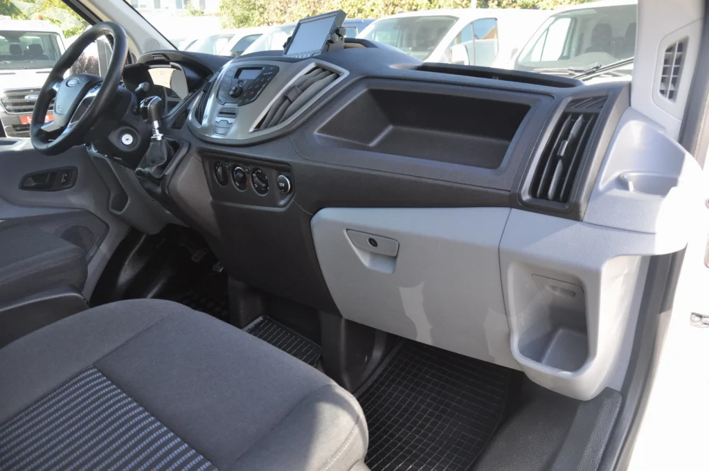 Ford Transit Doka Basculabil 6L - 2017 - Levis Automobile