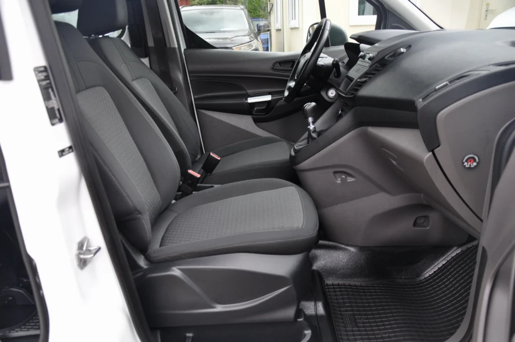 Ford Transit Connect L2H1 5 Locuri - 2019 - Levis Automobile