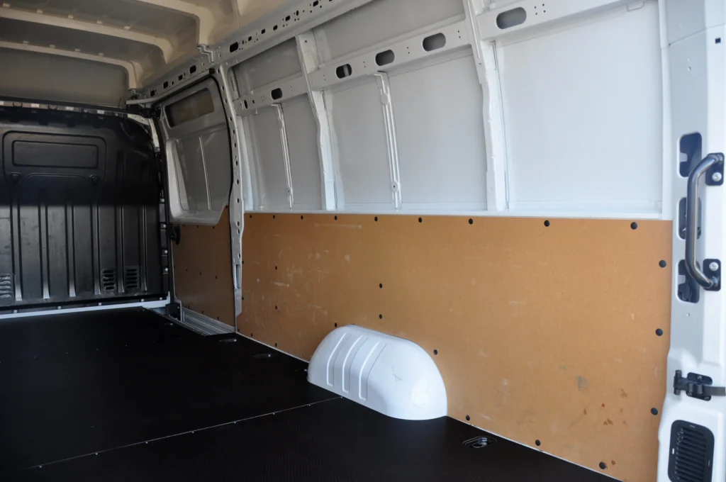 Renault Master L4H3 Van - 2022 - Levis Automobile