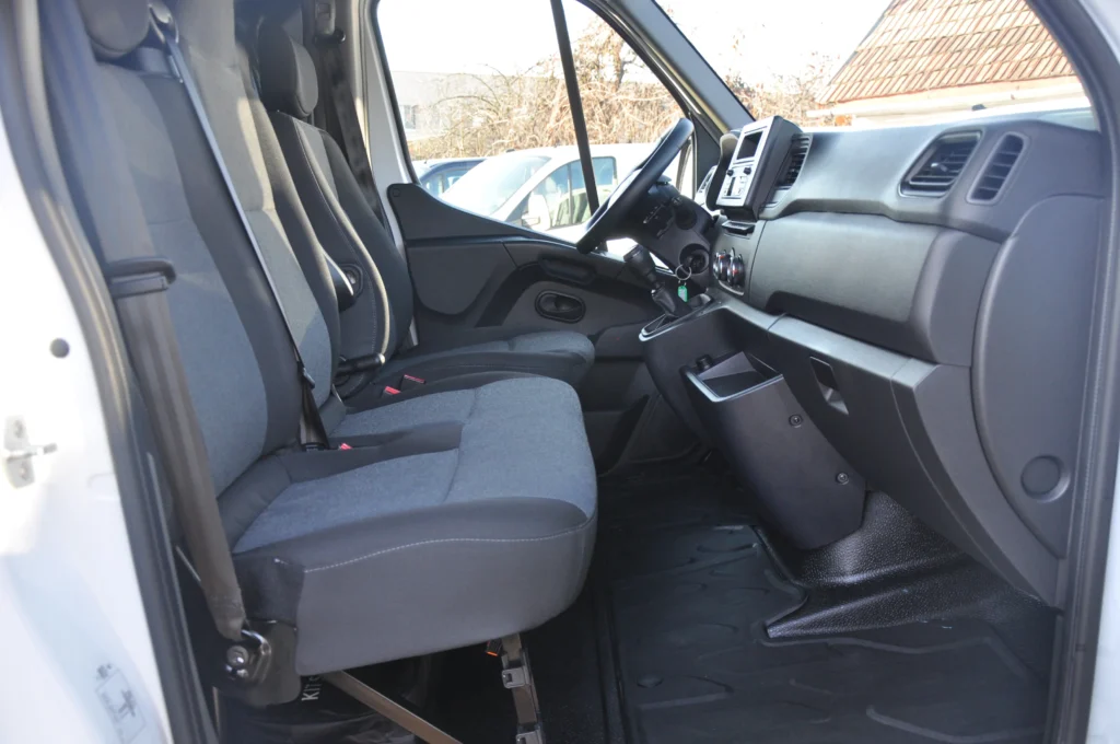 Renault Master L4H3 Van - 2022 - Levis Automobile