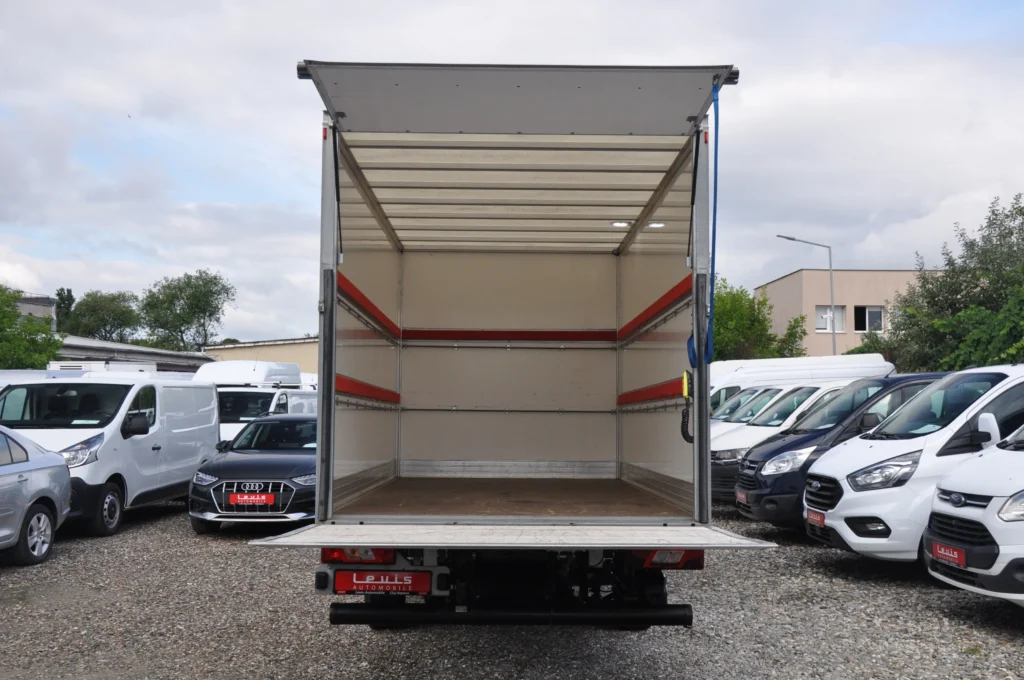 Ford Transit L4 Cub + Lift - 2022 - Levis Automobile