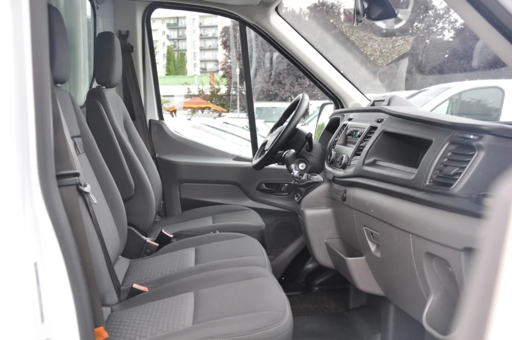 Ford Transit L4 Cub + Lift - 2022 - Levis Automobile