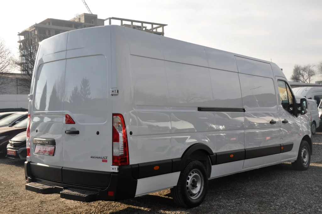 Renault Master L4H2 Van - 2023 - Levis Automobile