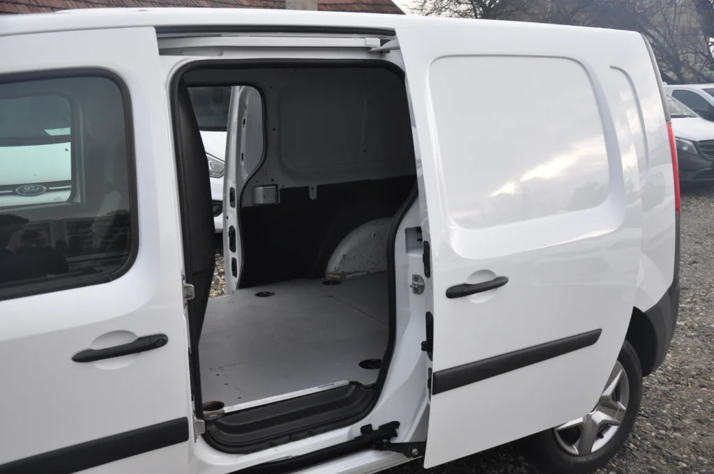 Renault Kangoo L2H1 Van - 2021 - Levis Automobile