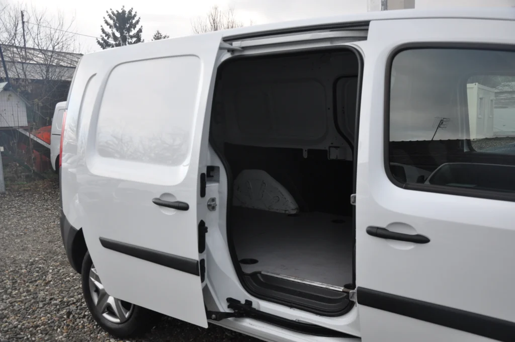 Renault Kangoo L2H1 Van - 2021 - Levis Automobile